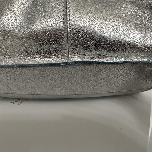 🦄 RARE Hammitt Bob in Tetras Silver 🦄 VGUC - Picture 8 of 12